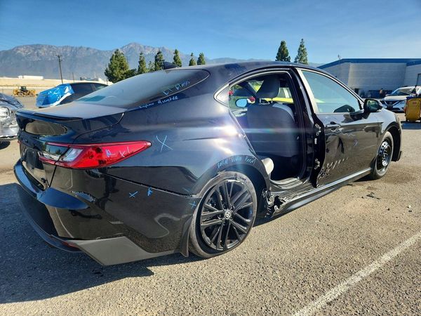 2026 TOYOTA CAMRY