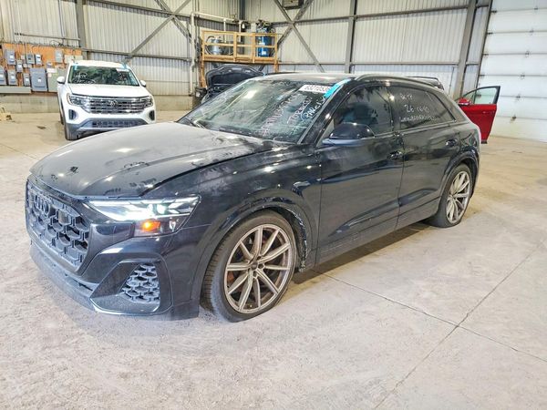 2024 AUDI SQ8