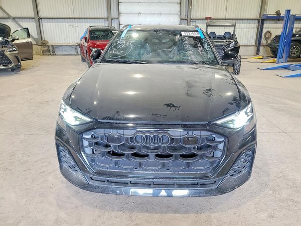 2024 AUDI SQ8