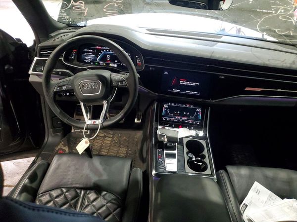 2024 AUDI SQ8