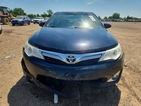 2013 TOYOTA CAMRY