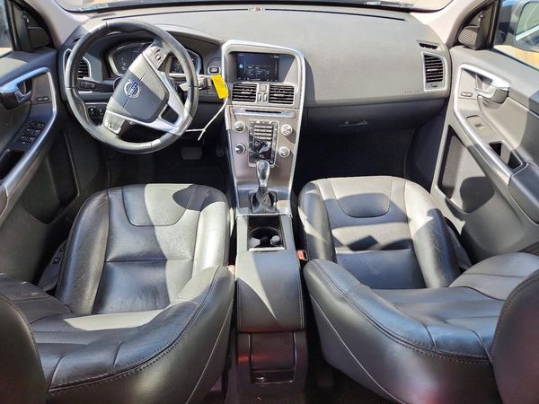 2016 VOLVO XC60