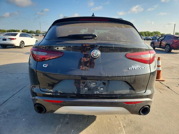 2022 ALFA ROMEO STELVIO