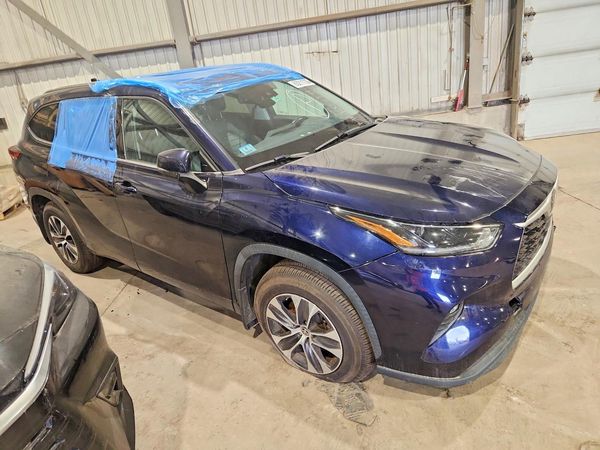 2021 TOYOTA HIGHLANDER