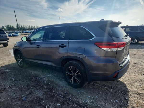 2017 TOYOTA HIGHLANDER LE/LE Plus