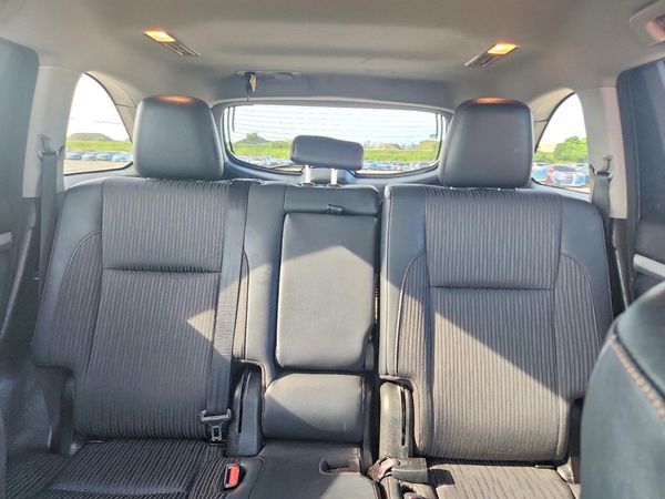 2017 TOYOTA HIGHLANDER LE/LE Plus