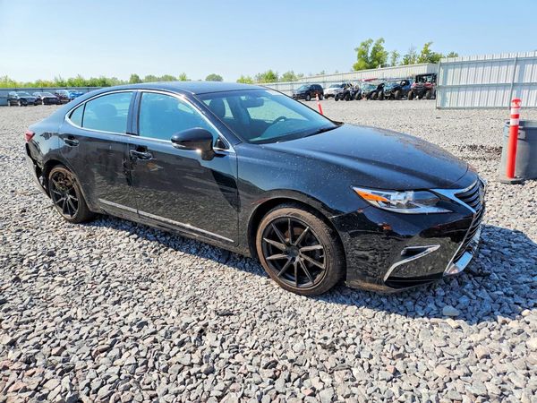 2016 LEXUS ES