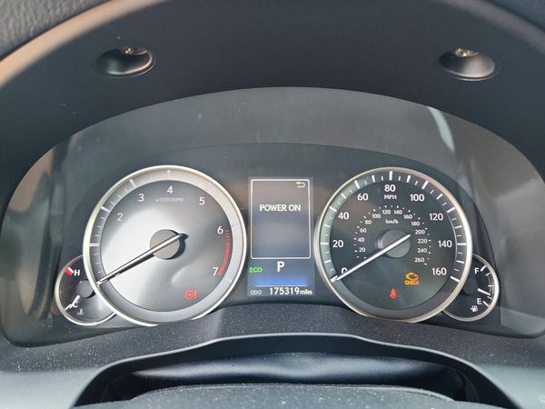 2016 LEXUS ES
