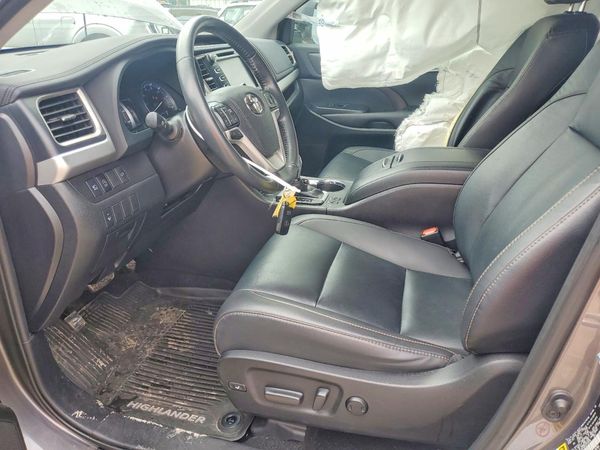 2019 TOYOTA HIGHLANDER SE/XLE