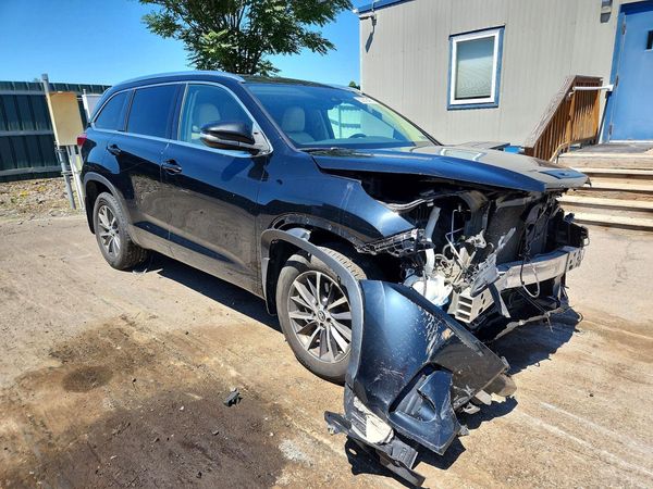 2018 TOYOTA HIGHLANDER SE/XLE