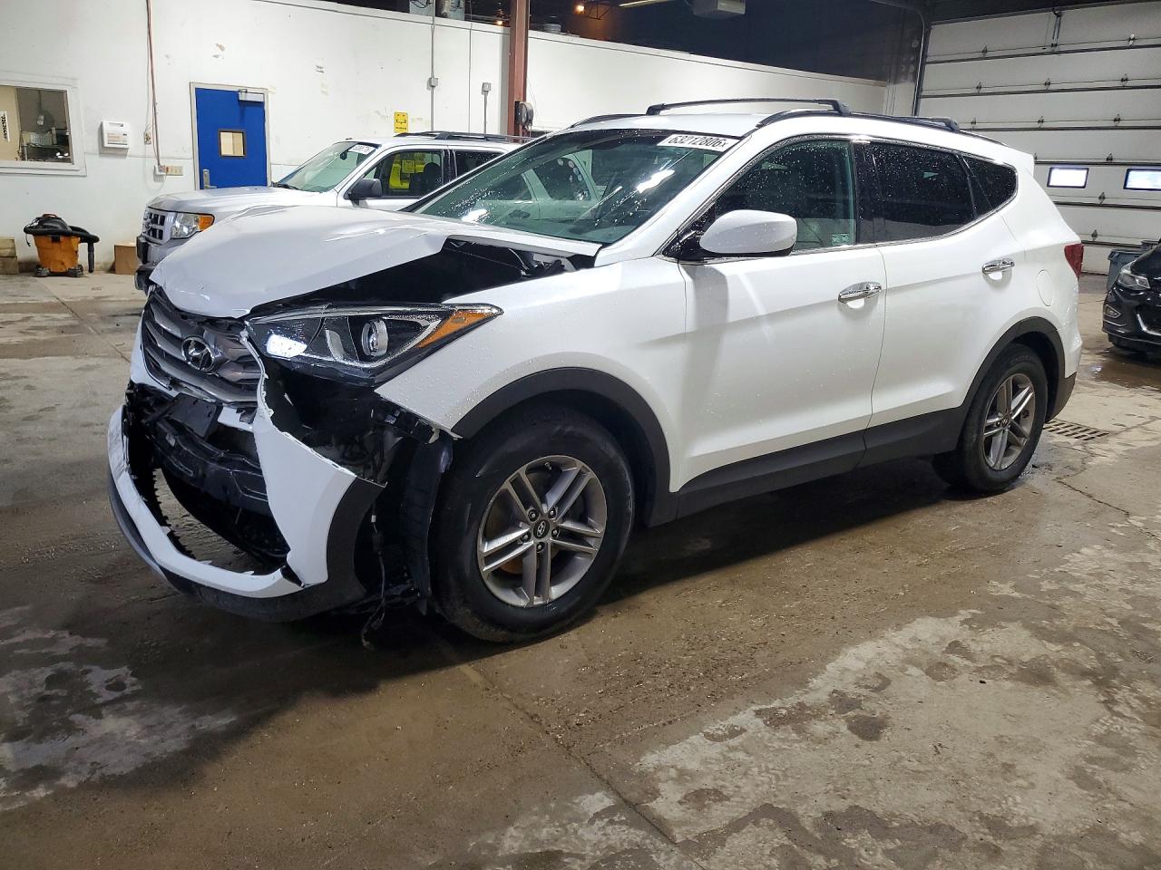 2017 HYUNDAI SANTA FE — Front 3/4