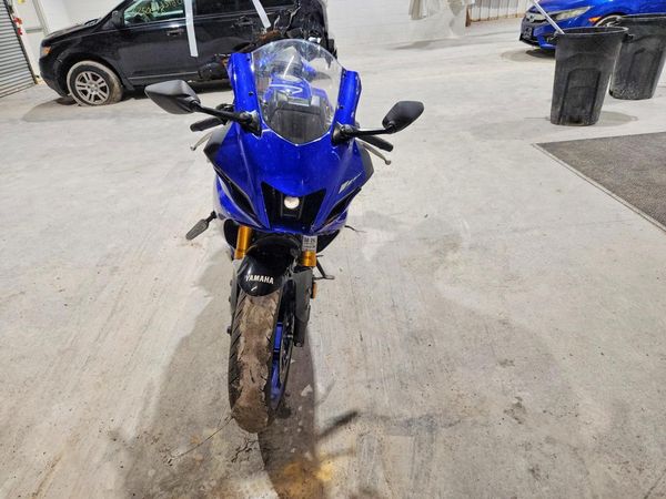 2025 YAMAHA YZFR7