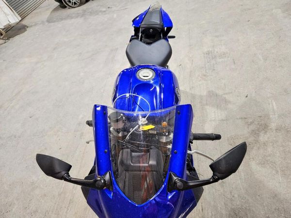 2025 YAMAHA YZFR7