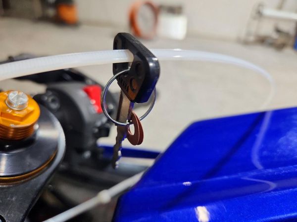 2025 YAMAHA YZFR7