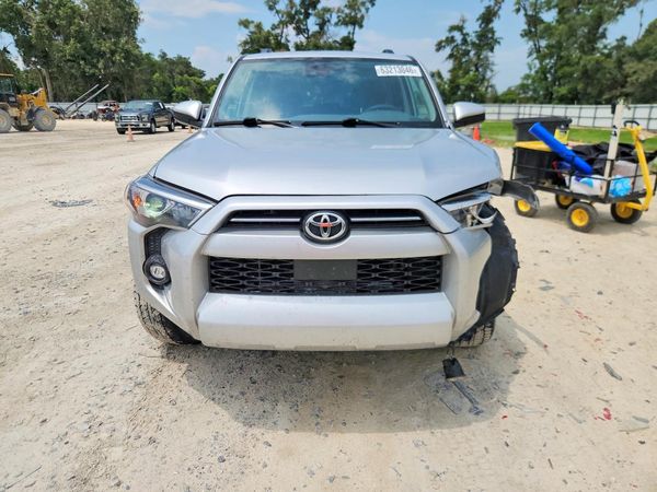2023 TOYOTA 4RUNNER SR5