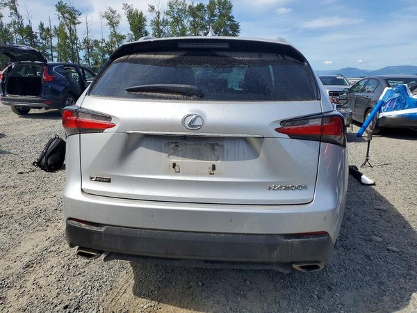 2015 LEXUS NX 200t Luxury