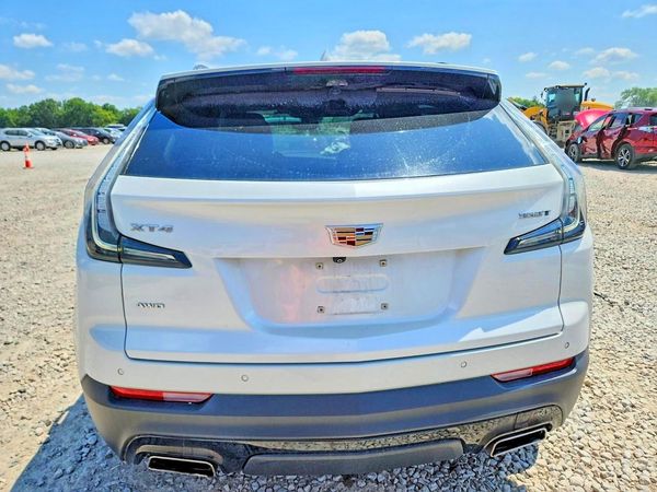2022 CADILLAC XT4 Sport