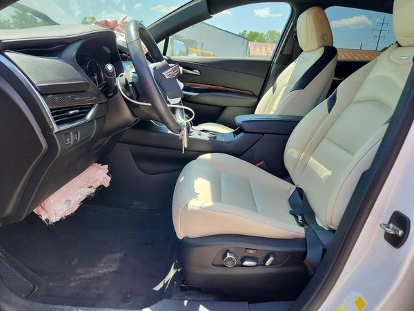 2022 CADILLAC XT4 Sport