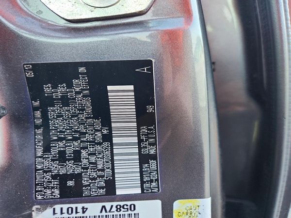 2013 TOYOTA SIENNA