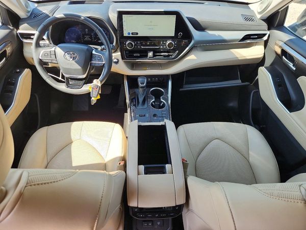 2023 TOYOTA HIGHLANDER