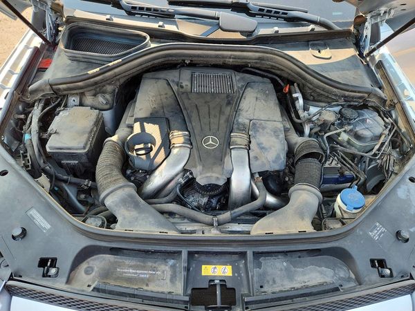 2014 MERCEDES-BENZ GL GL 550 4MATIC