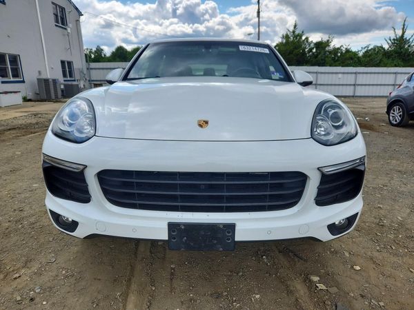 2016 PORSCHE CAYENNE