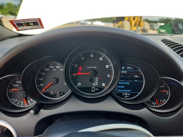 2016 PORSCHE CAYENNE
