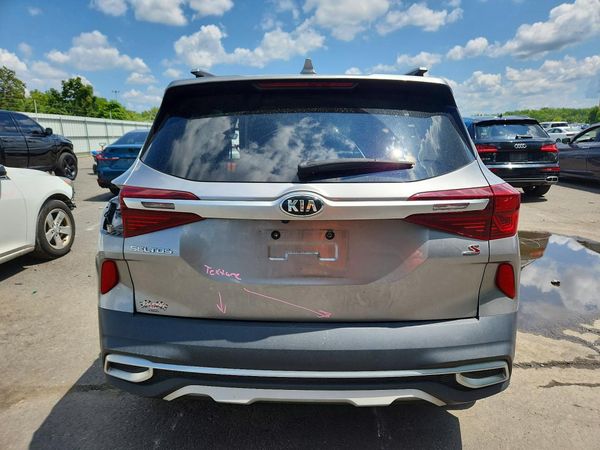 2021 KIA SELTOS S