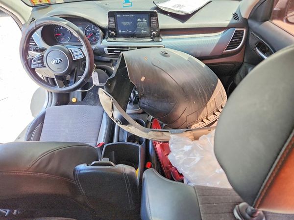 2021 KIA SELTOS S