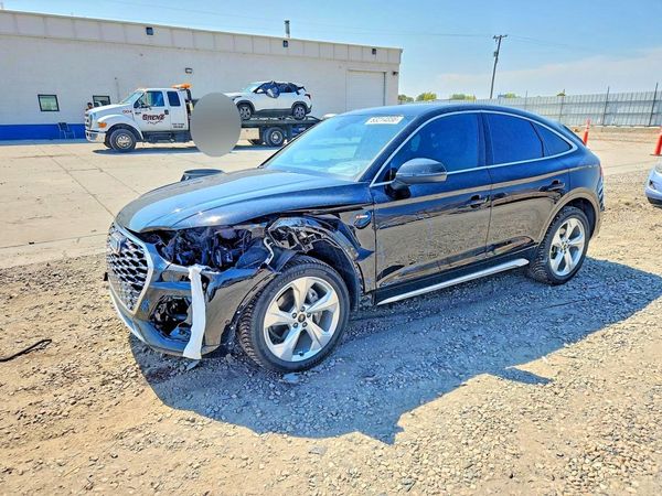 2023 AUDI Q5 S Line quattro Prestige