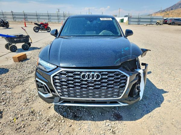 2023 AUDI Q5 S Line quattro Prestige