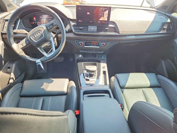 2023 AUDI Q5 S Line quattro Prestige
