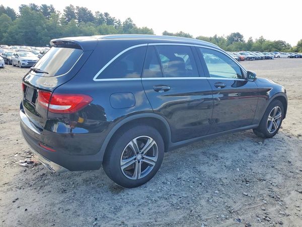 2017 MERCEDES-BENZ GLC GLC300 Base-4M