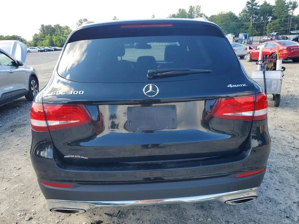 2017 MERCEDES-BENZ GLC GLC300 Base-4M