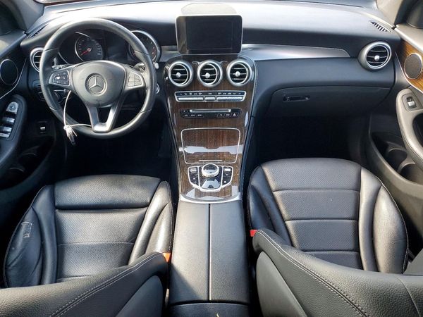 2017 MERCEDES-BENZ GLC GLC300 Base-4M