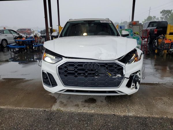 2022 AUDI Q5 S Line quattro Premium