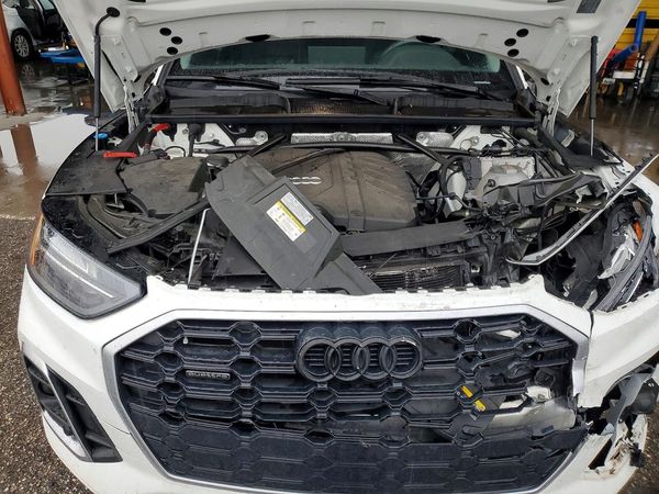 2022 AUDI Q5 S Line quattro Premium