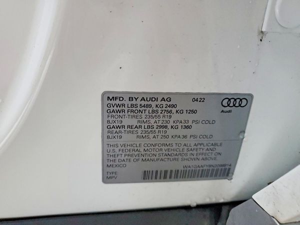 2022 AUDI Q5 S Line quattro Premium