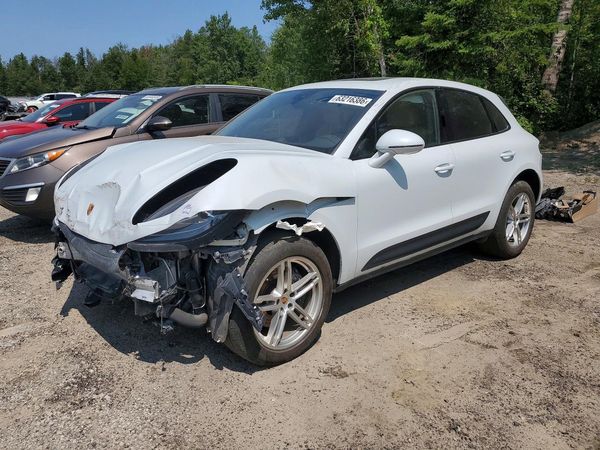 2022 PORSCHE MACAN