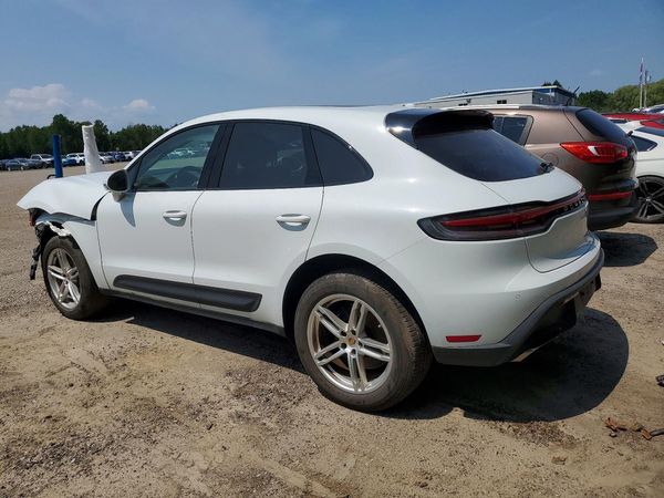 2022 PORSCHE MACAN
