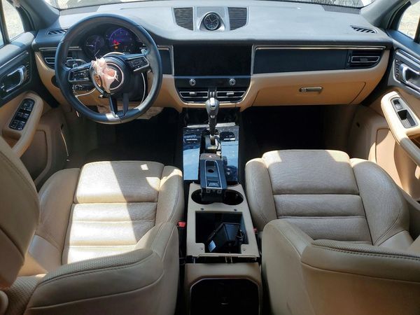 2022 PORSCHE MACAN
