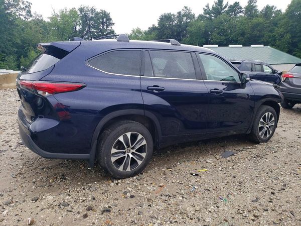 2022 TOYOTA HIGHLANDER