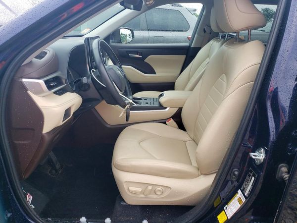 2022 TOYOTA HIGHLANDER