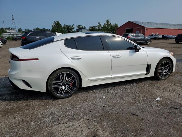 2022 KIA STINGER GT2