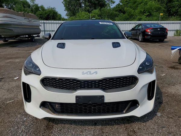2022 KIA STINGER GT2