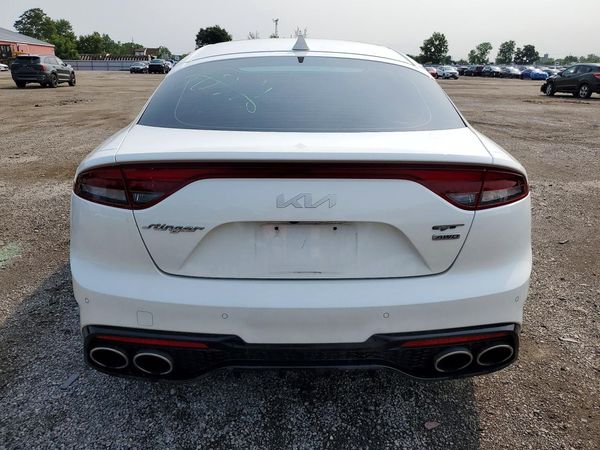 2022 KIA STINGER GT2