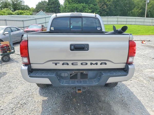 2018 TOYOTA TACOMA