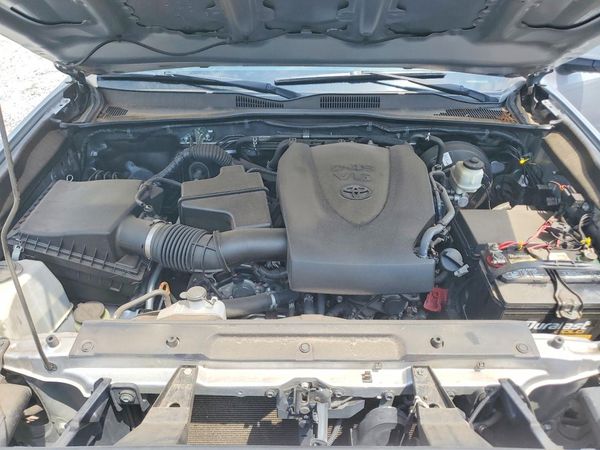 2018 TOYOTA TACOMA