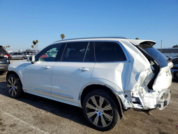 2025 VOLVO XC90 Ultra Bright