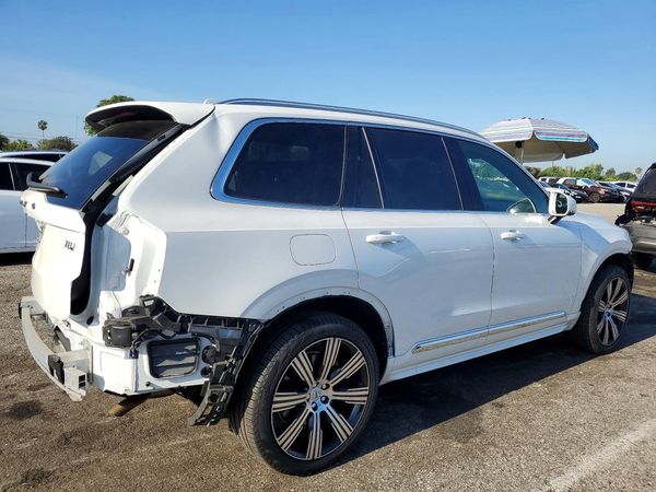 2025 VOLVO XC90 Ultra Bright